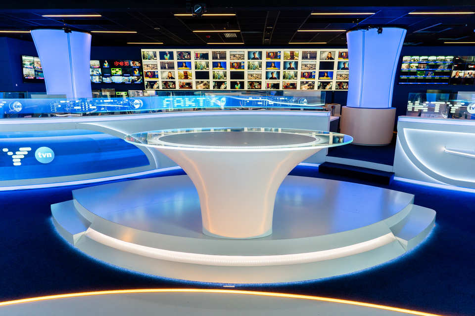 TV STUDIO TVN24/FAKTY - Warsaw / Poland 2025 (17)