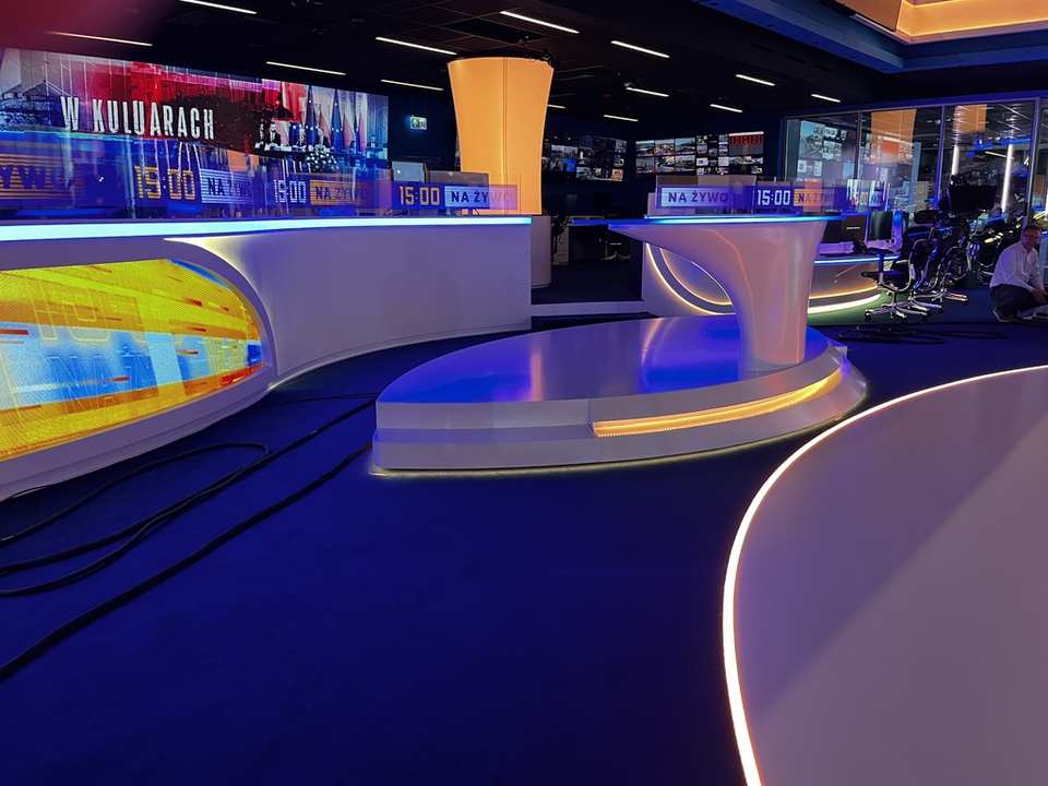 TV STUDIO TVN24/FAKTY - Warsaw / Poland 2025 (24)